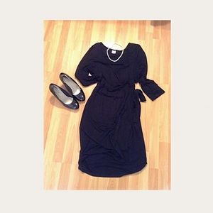 HERSHE Black Faux Wrap Style Dress